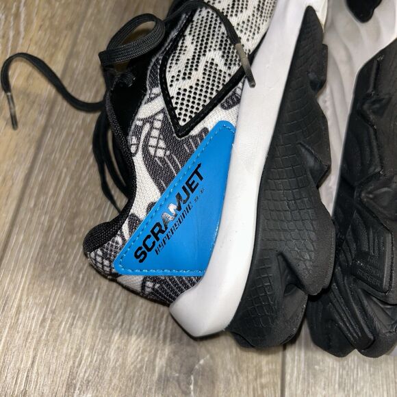 Under Armour Youth US Size 5.5Y Black White Blue Scramjet Shoes 3024744-100 - Picture 10 of 12